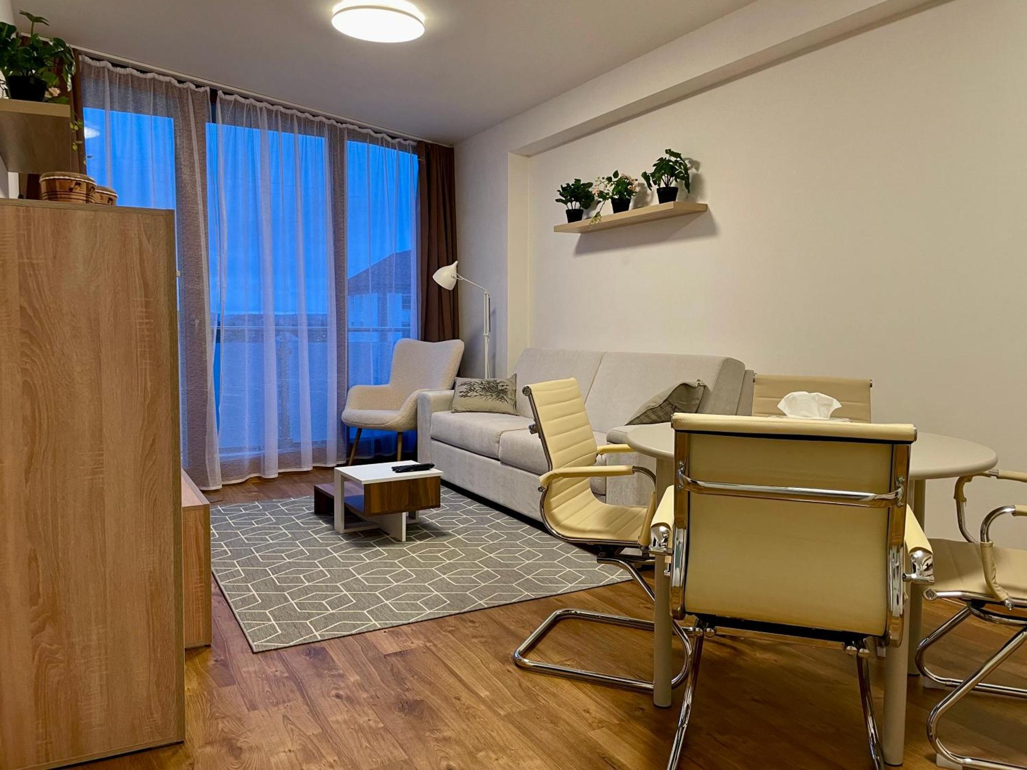 Apartman Astra Sezimovo Usti Exteriér fotografie
